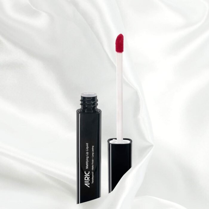 Auric Mattifying Lip Liquid - Image 4